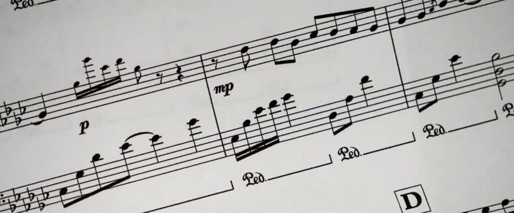 piano tutor musical note bg כמה קלידים יש בפסנתר? 6